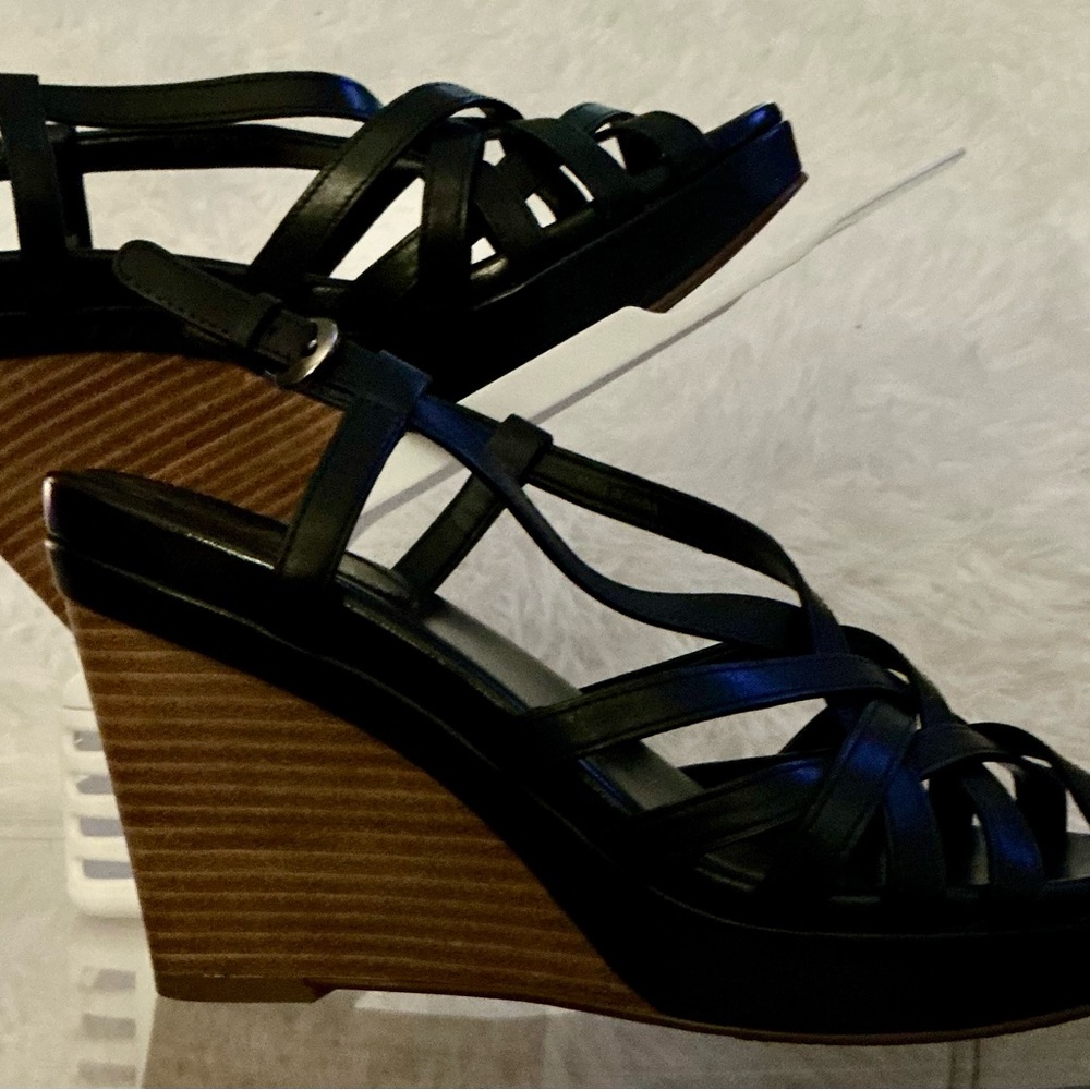 Cole Haan Black Leather Wedge Sandals | Women’s 6.5 B | EUC - Picture 2 of 5